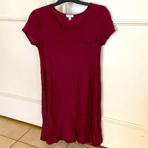 Simple burgundy day dress